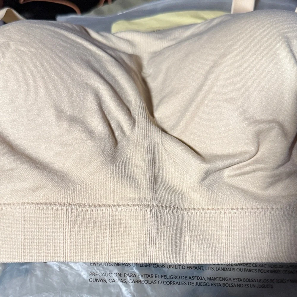 Truekind Convertable Seamless Strapless Nude Bandeau Bra with Removable Straps - Picture 8 of 10